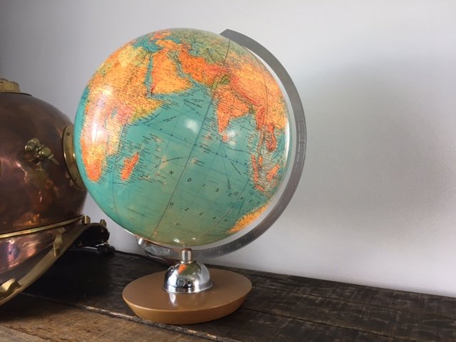 Vrijstelling Ongeldig En team Mooie grote vintage JRO globe (wereldbol) op houten voet - Catawiki