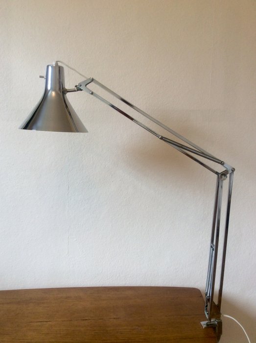 Jacob Jacobsen – Luxo – Architect lamp, L-1 chrome-plated, vintage edition