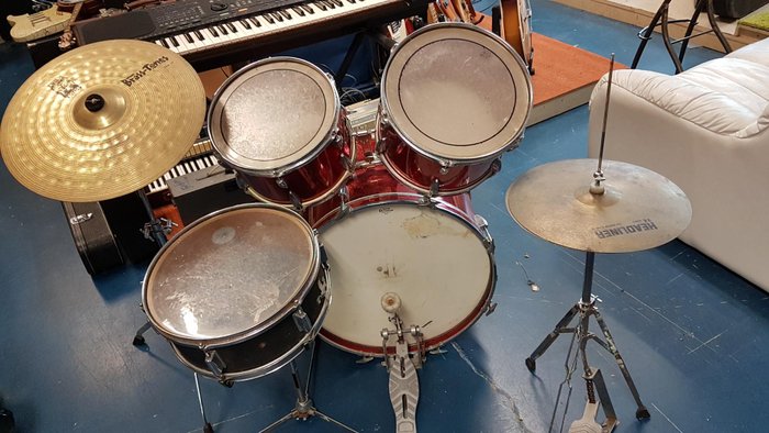 Vintage 1970s/80s Drum kit Aria percussion