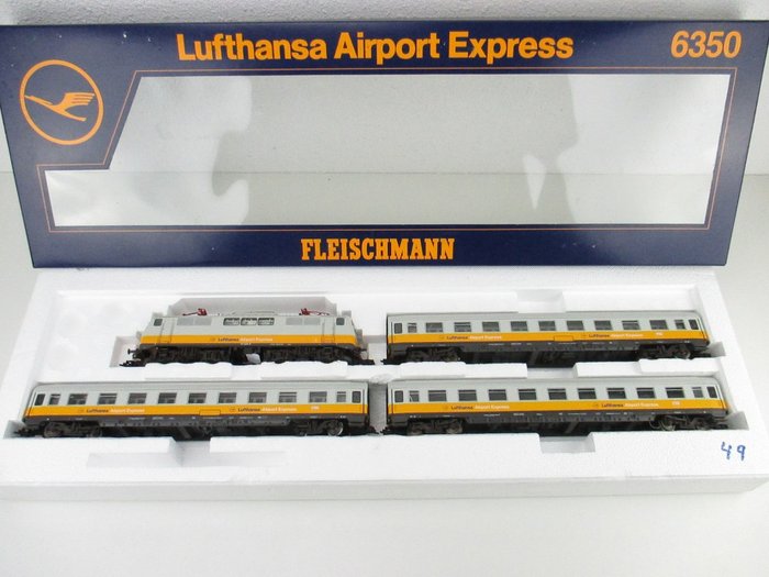 Fleischmann H0 - 6350 - Train set "Lufthansa Airport Express" 