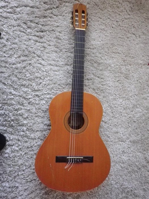 Spanish handmade Alhambra guitar Model 1 - 1978