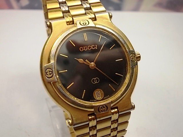 vintage gold gucci watch