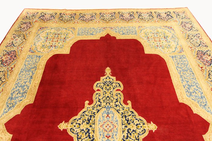 Magnificent Beautiful Persian Carpet, Kerman Oriental Rug Value