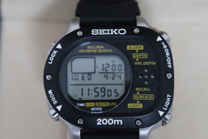 Seiko Scubamaster 200M Diver M726 – 5A00 Men's Wristwatch – 1994