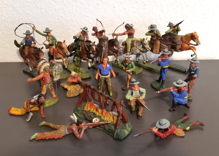 Lineol/Elastolin/NB-scale of 1/26 - 19 solid figurines, Indians and Cowboys, 50s