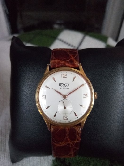 Doyle Swiss Made classic- men's wristwatch – 1950s.