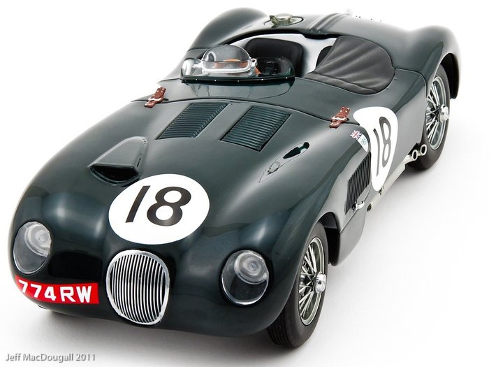 AUTOart - 1/18 Scale - Jaguar C Type #18 Le Mans Winner 1953