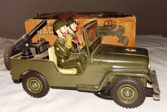 Nomura, Japan - Length: 28 cm - “Radio Jeep” tin toy with battery, 1960s