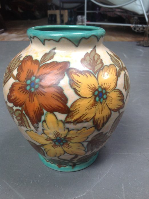 Plateelfabriek Zuid-Holland - Large vase with decor Treso, hand painted