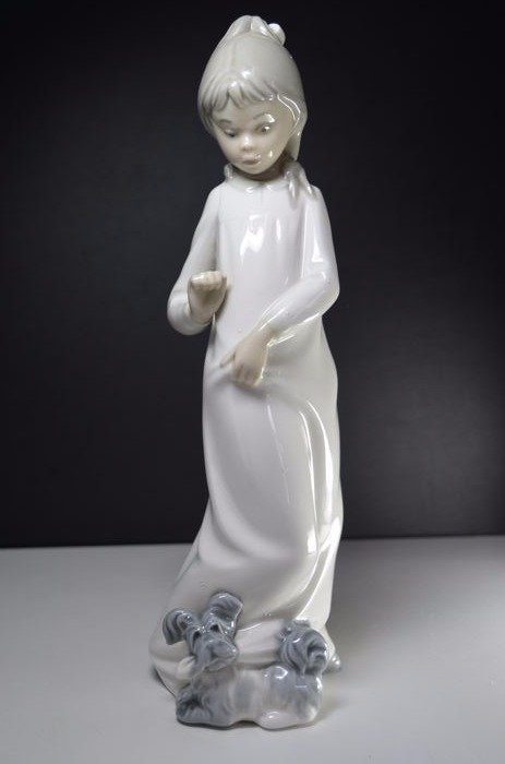 NAO by Lladro - Girl in nightgown with dog, 595