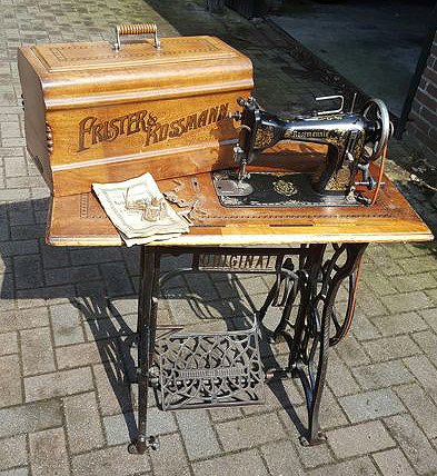 Frister & Rossmann treadle sewing machine - 1920