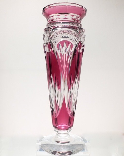 Val Saint Lambert - Tall vase, purple, handmade, signed 16/180, limited edition, Liège, Belgium, 20th century, crystal