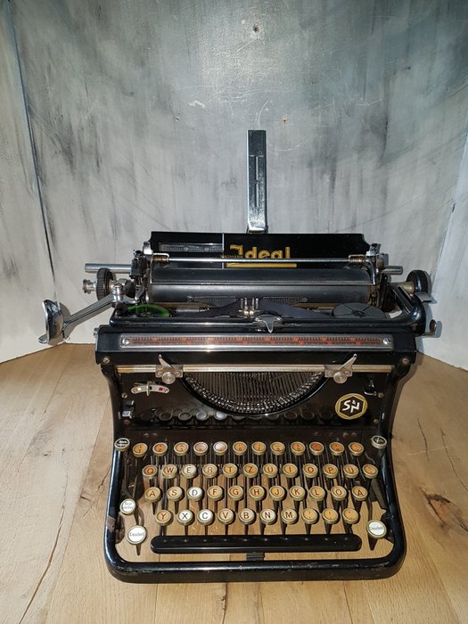 Seidel & Naumann Ideal typewriter 1937