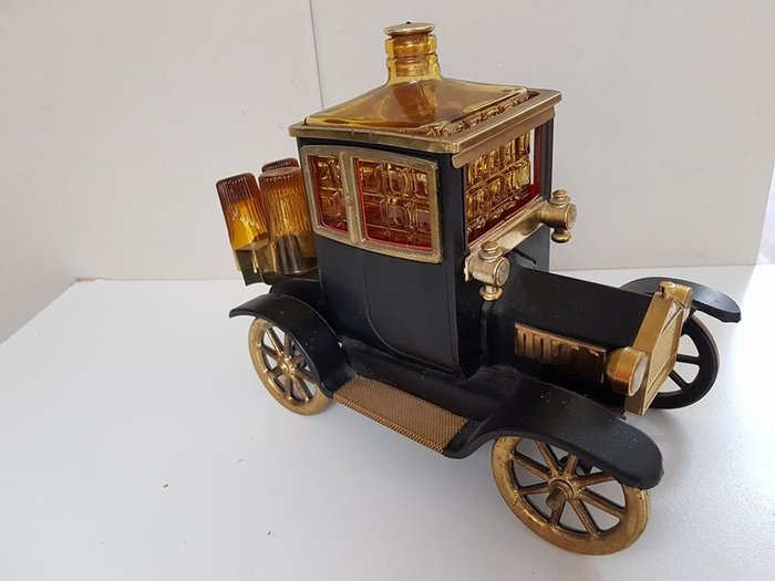 Whiskey set with decanter and 6 glasses - T-Ford model car and music box in 1.
