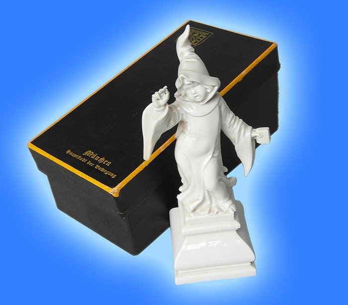 Allach Porzellan Münchner Kindl in original box, ORIGINAL ALLACH porcelain figurine