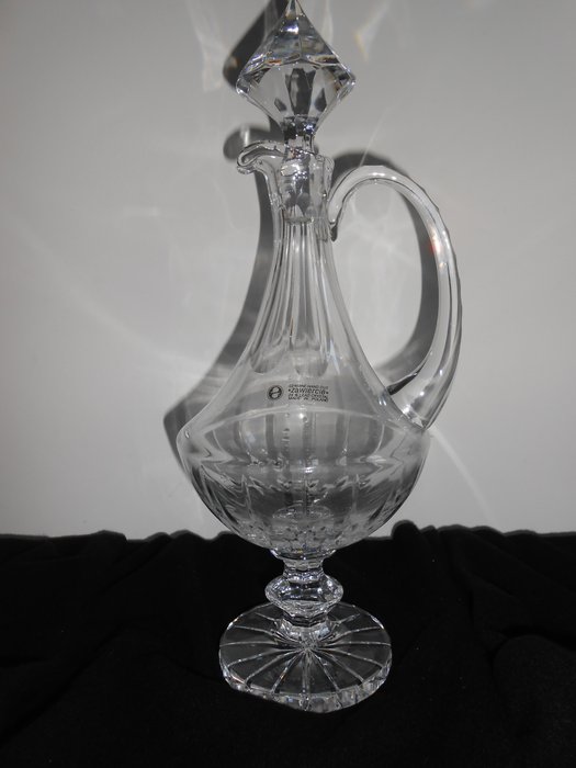 Zawiercie 24% Lead Crystal - beautiful Decanter on foot with cut stopper- Made in Poland - 2nd half of the 20th century.