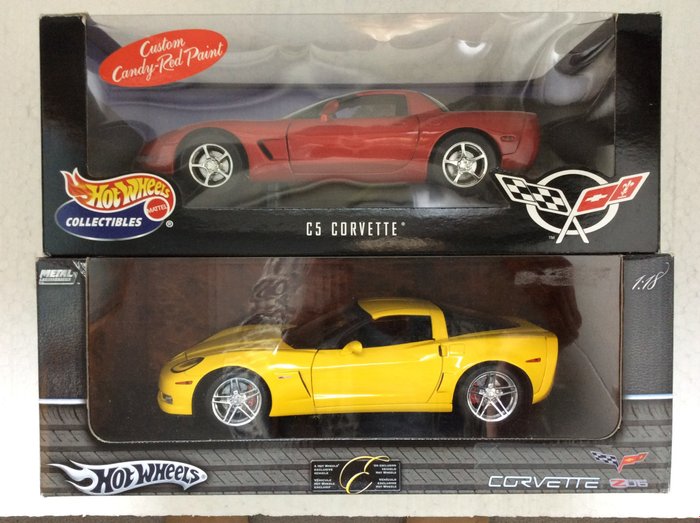 Hot Wheels - Scale 1/18 - Corvette C5 and Corvette Z06