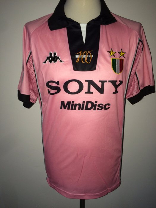 Zinedine Zidane / Juventus - Pink 'Centenary' (Juve 100 years) 97/98 Away Shirt, Player version.