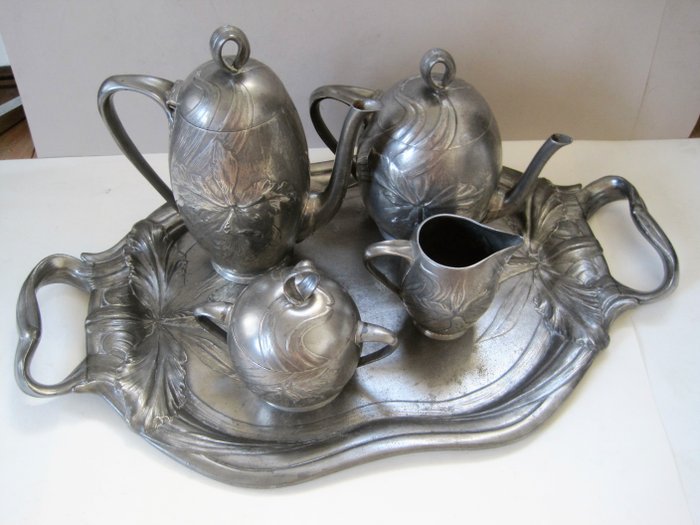Gerhardi & Co Lüdenscheid, model no. 1771 - tea/coffee service set - tin / silver-plated - 5 pieces