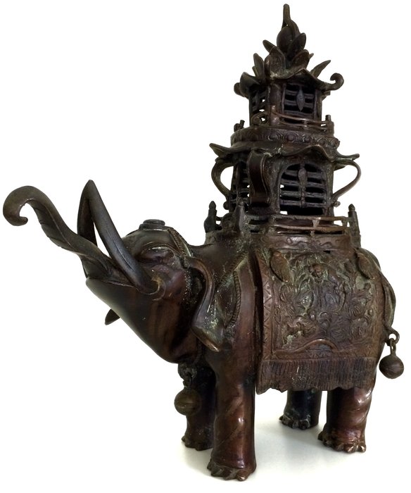 Large en detailed bronze elephant incense burner/koro - Japan - 19th century 