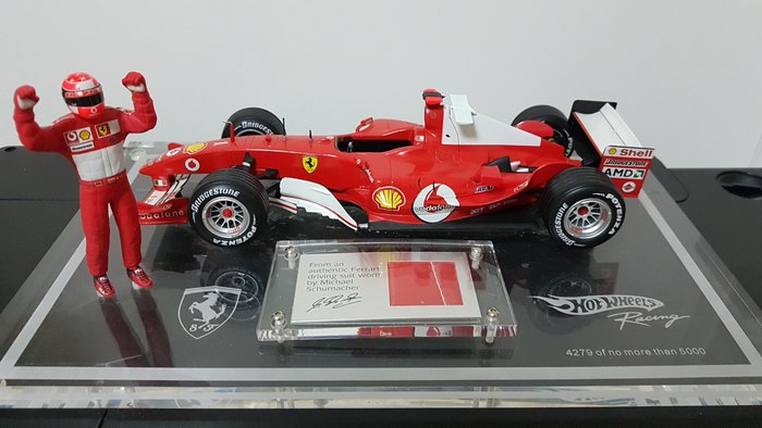 Hot Wheels - Scala 1/18 - Ferrari F2004 - Per celebrare il 7 volte campione del mondo Michael Schumacher