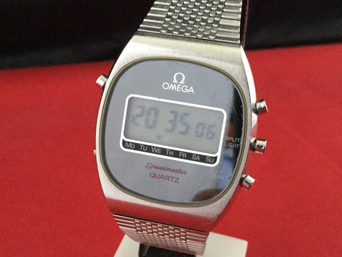 Omega Speedmaster Lcd -- Men's wristwatch -- 1977