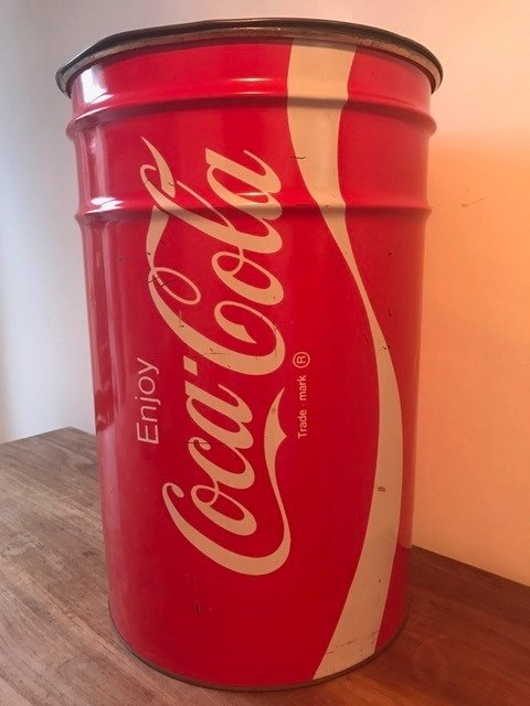 Vintage Coca Cola container/drum/seat