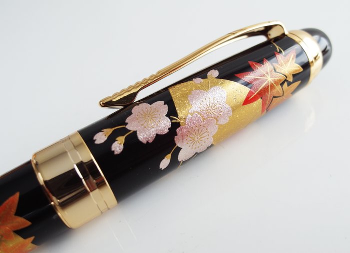 Japanese traditional Makie Urushi Lacquered ballpoint pen Aidu Neko Cat  japan 