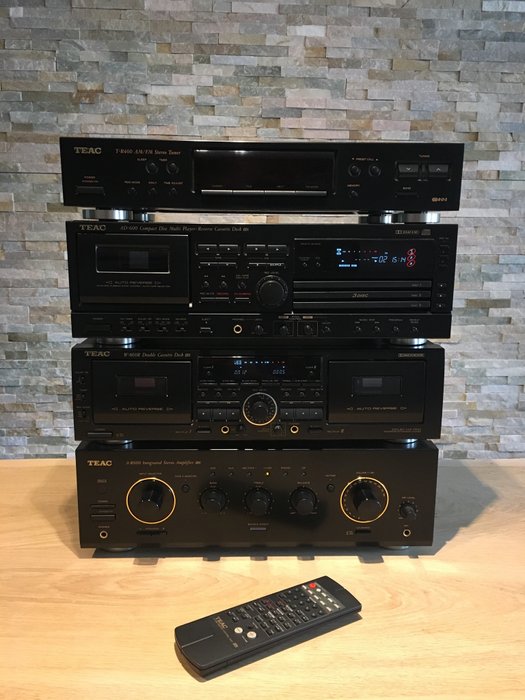 TEAC Hifi system - Stereo Amplifier + Double Cassette Deck + Compact disc multi player + AM/FM stereo tuner + remote and documentation