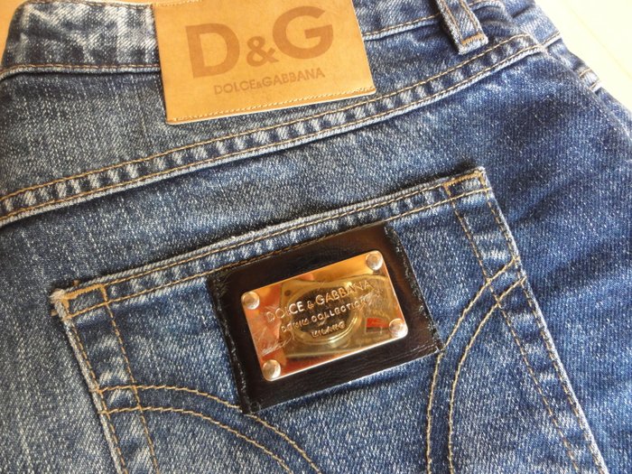 d&g jeans logo