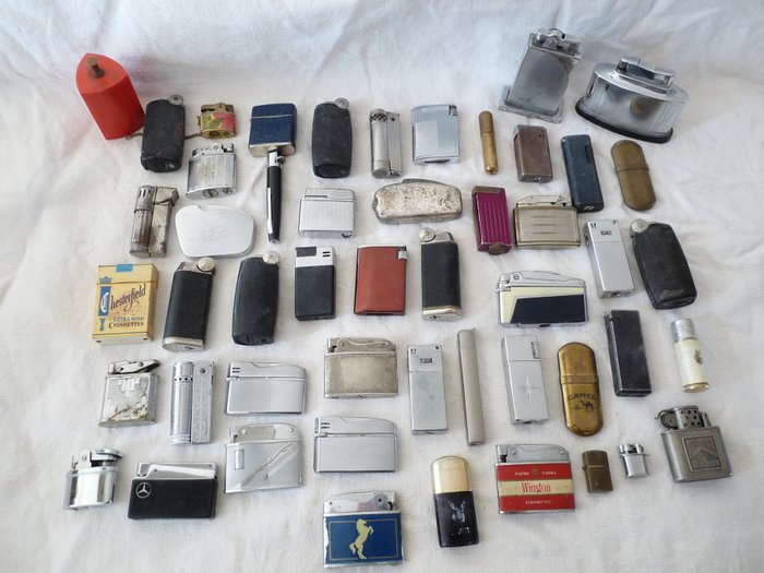 50 old lighters, diverse countries. Gas and petrol 19th - Catawiki