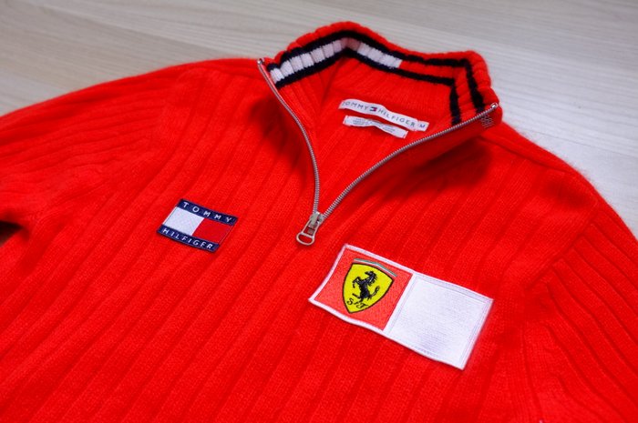 Rare Marlboro Scuderia Ferrari F1 2001 Michael Schumacher Tommy Hilfiger pullover