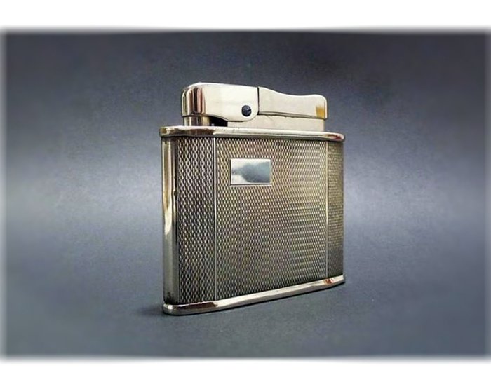 A.P (Altenpohl & Pilgram) pilot nº 50 - Petrol lighter automatic mechanism chromed metal and silver cover (hallmark 835) - Art Decó
