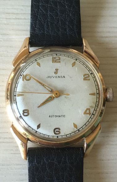 Men's Swiss Juvenia watch in 18 kt gold, from the 1960s.