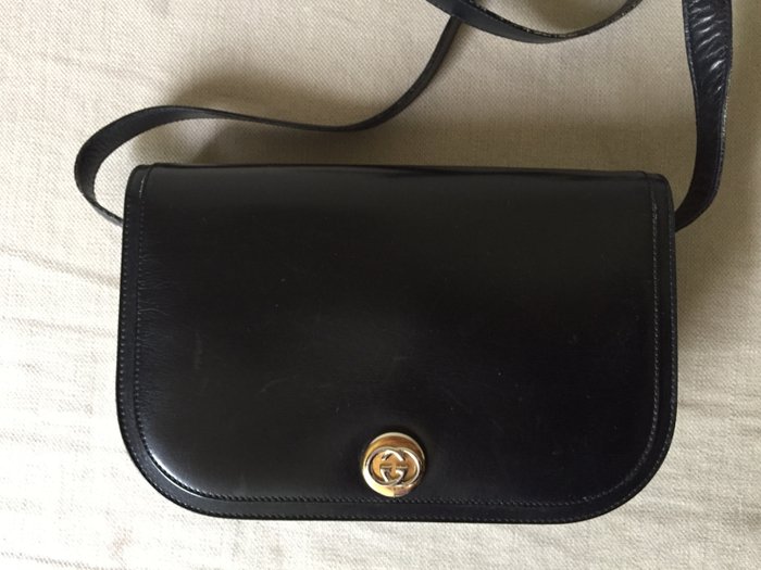 vintage gucci shoulder handbag