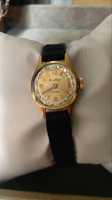 750 gold women's watch – 1940s – Pierre Bassin