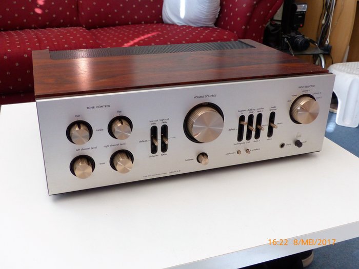 Luxman L81 amplifier