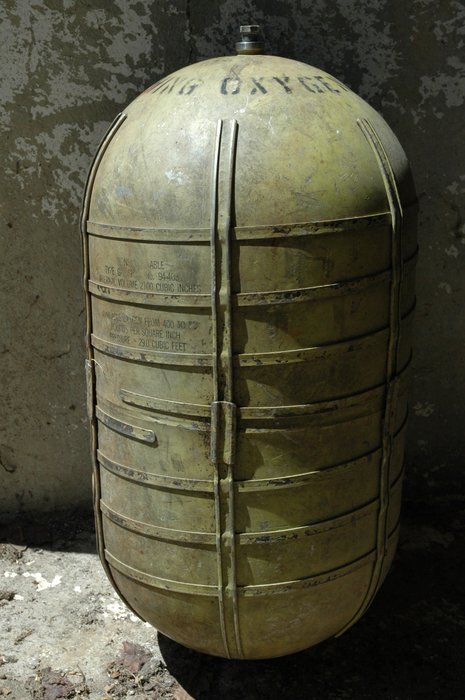 US vintage WW II bomber oxygen tank
