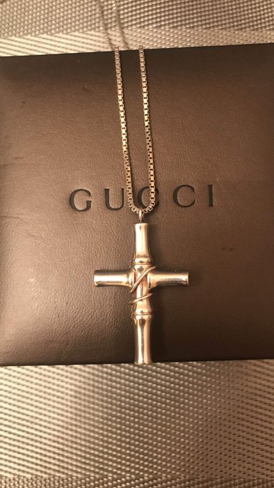 Gucci - \