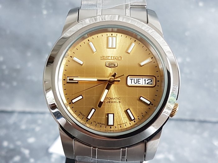 Seiko 5 - automatic 21 jewels Men's Wristwatch - unworn - 2017. - Catawiki