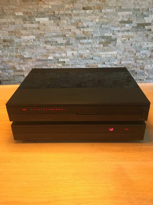 Beosystem 7000 with Beomaster 7000 and Beogram CD7000 Black Edition