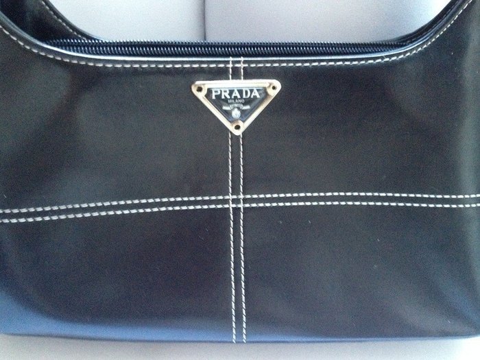 Prada - Leather Shoulder Bag. - Catawiki