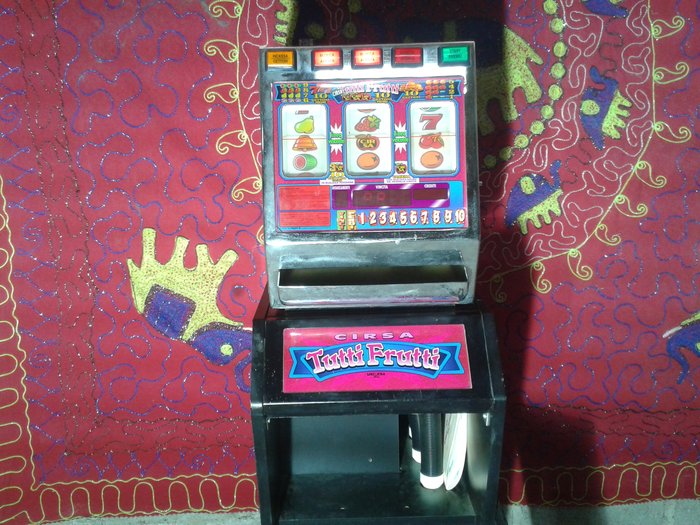 Slot machine 1990