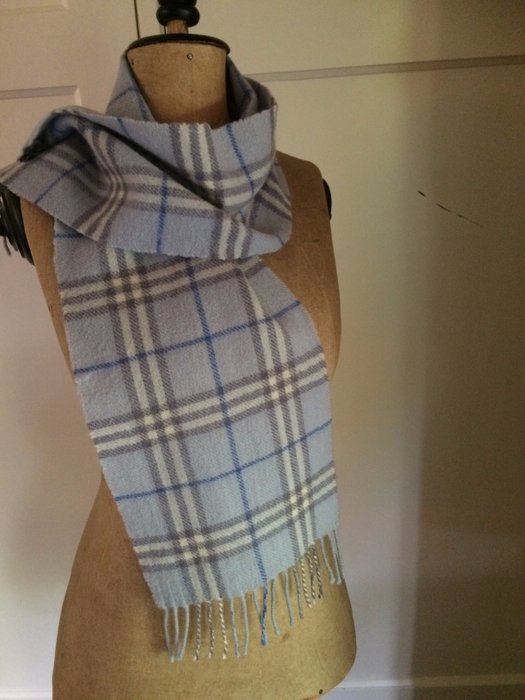 baby blue burberry scarf