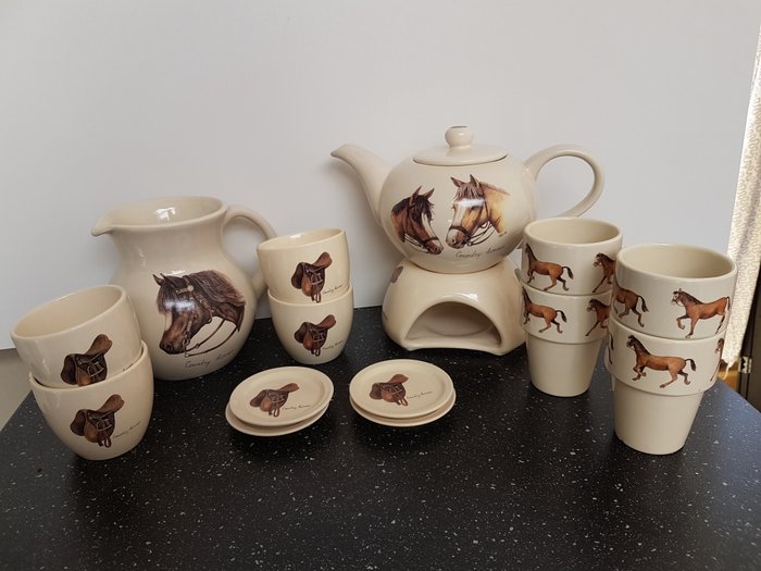 15 - piece tableware The original world of JET and Company Country horses