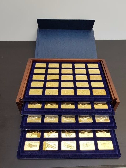 The Jane's Medallic Register of the World's Great Aircraft - 100 24kt Gold on solid Bronze Ingots