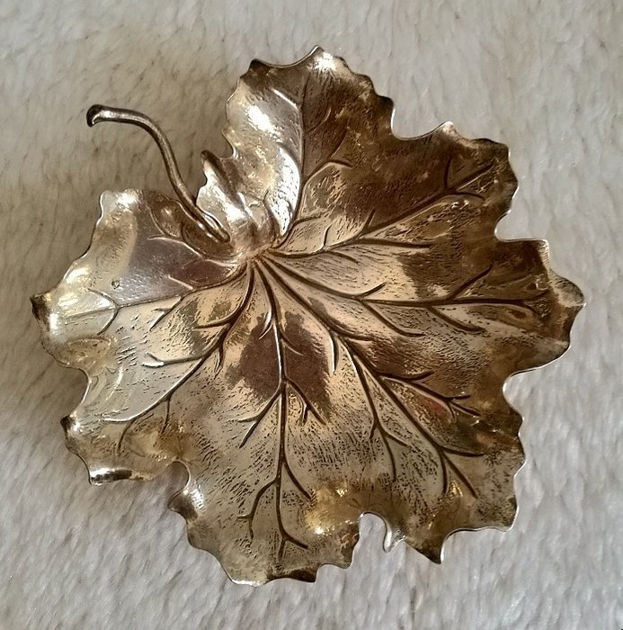 Silver Leaf-Shaped Centrepiece Gianmaria Buccellati Milan (Italy), 20th c