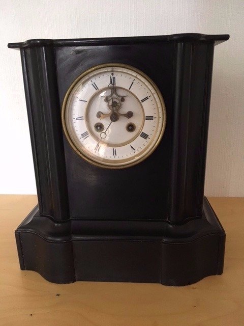 Napoleon III black marble pendulum clock - LG Brocot mechanism - 19th century.