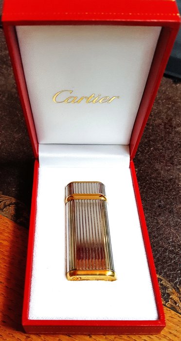 Elegant Cartier Paris Lighter, 1980 