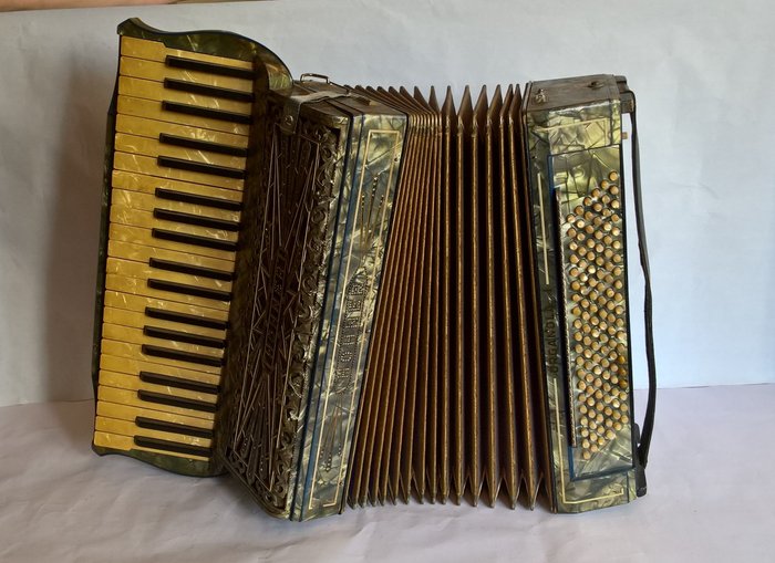 Hohner - Piano accordeon - Organola 1  (eerste model) - 1930 